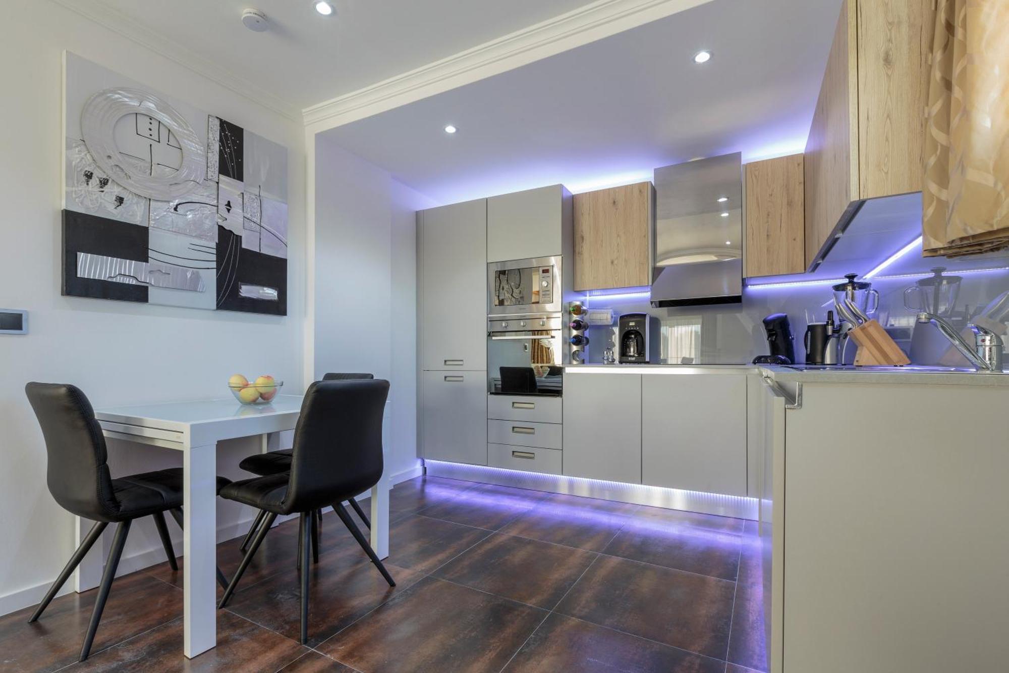 The Queen Luxury Apartments - Villa Vinicia Luxembourg Bagian luar foto
