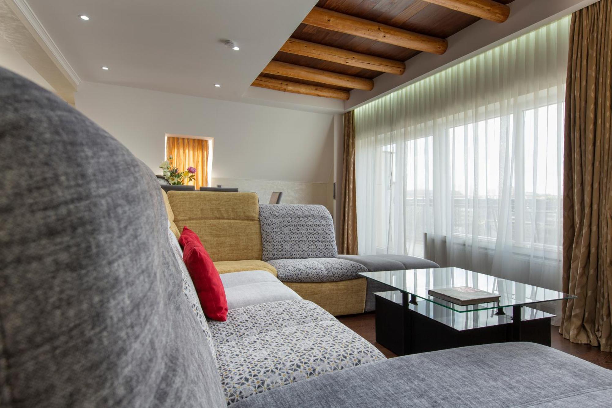 The Queen Luxury Apartments - Villa Vinicia Luxembourg Bagian luar foto
