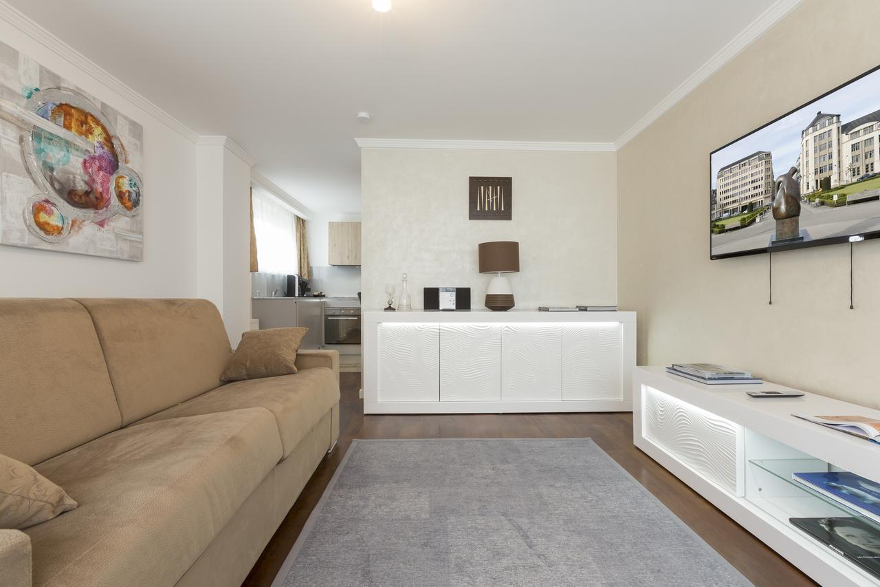 The Queen Luxury Apartments - Villa Vinicia Luxembourg Bagian luar foto